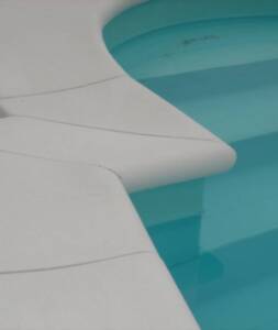 Detai rohu bazénový lem s nosem umělý pískovec bílá